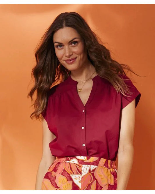 Sleeveless Blouse